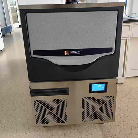 2台100公斤雪花制冰机交付重庆某口腔医院